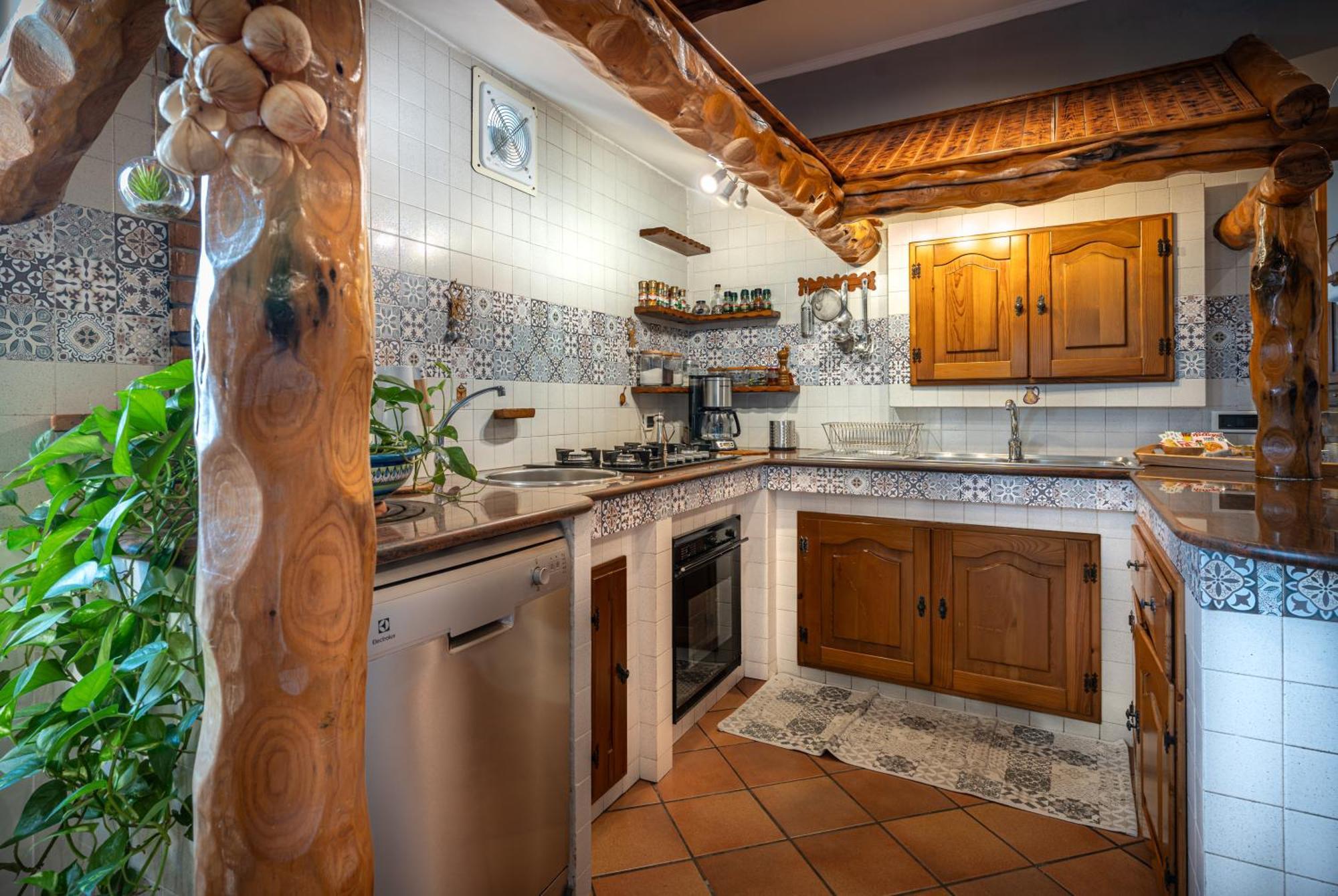 Villa Islamorada Pool And Sea View Масса-Лубренсе Экстерьер фото